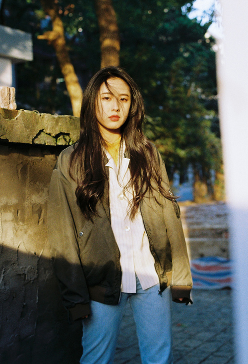 比利时骑手多米安·米歇尔斯在2024年巴黎奥运会盛装舞步比赛中获得第六名，展现坚韧精神。